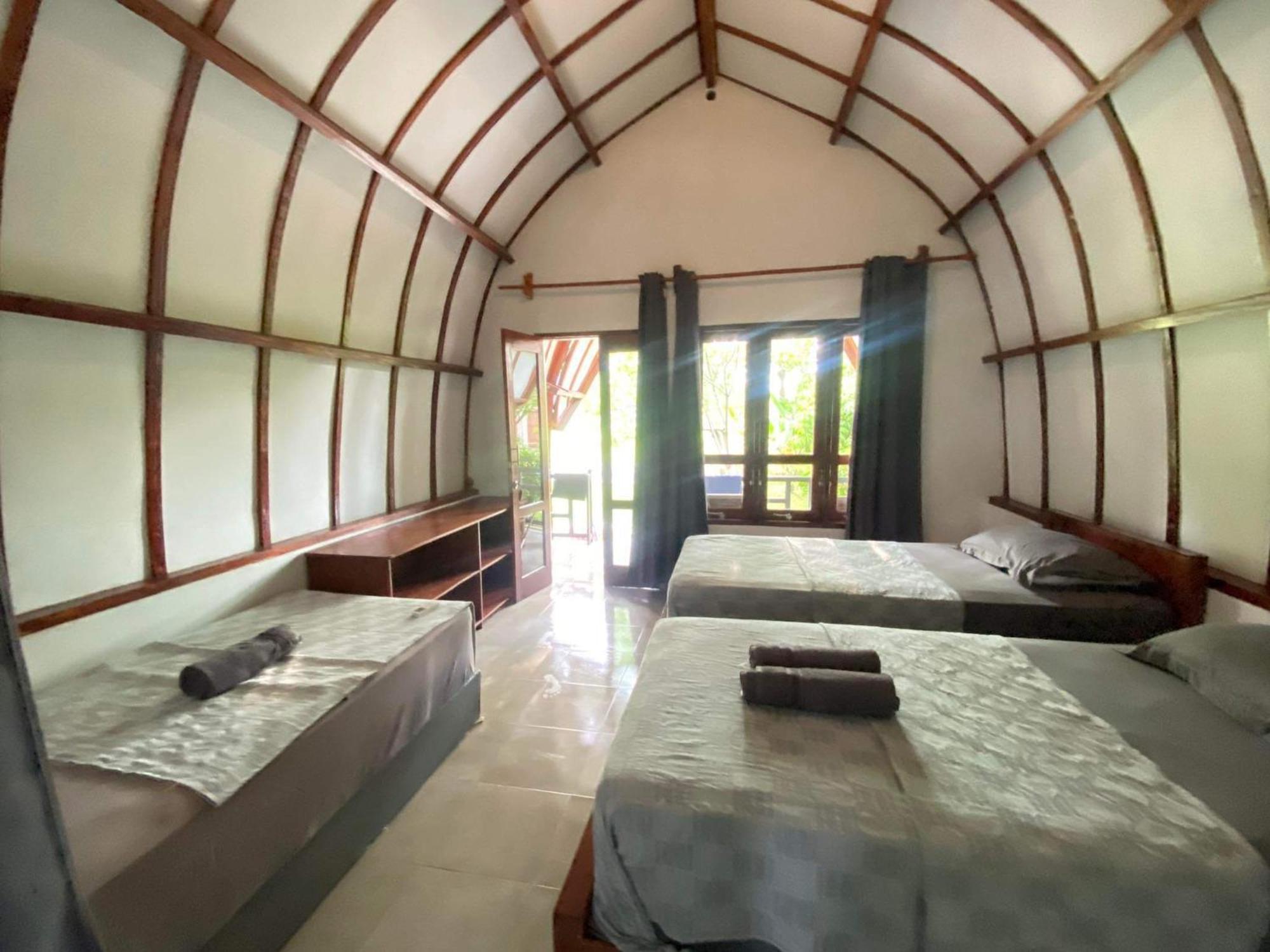 Gino'S Place - Guest House & Jungle Trekking Bukit Lawang Dış mekan fotoğraf